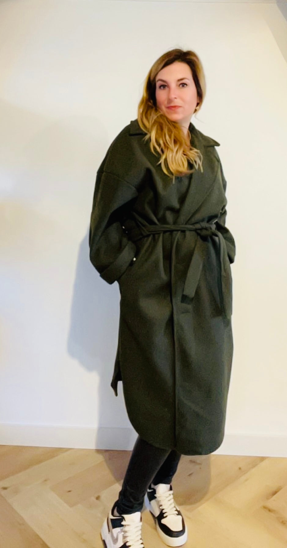 Miss Queen trenchcoat
