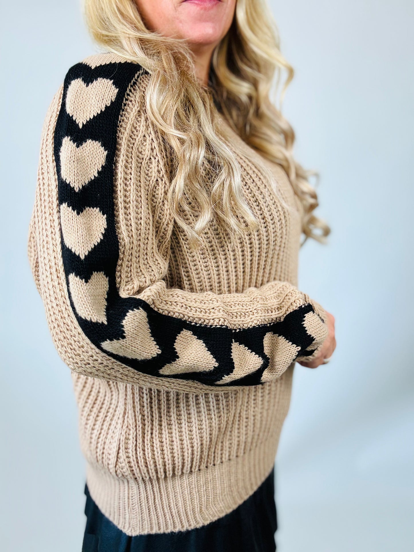 Sweater met harten bies| Camel
