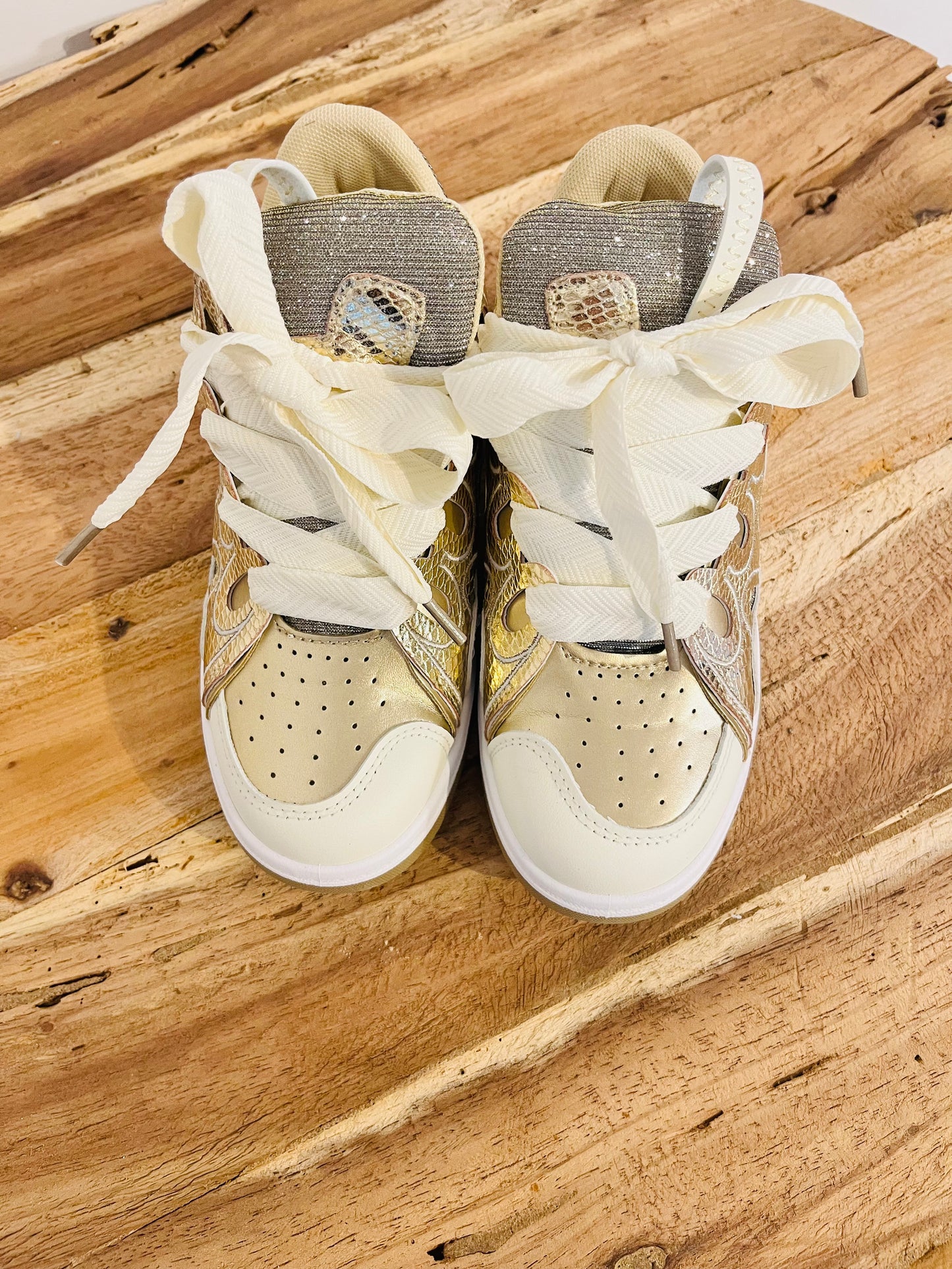 Sneakers golden patta’s