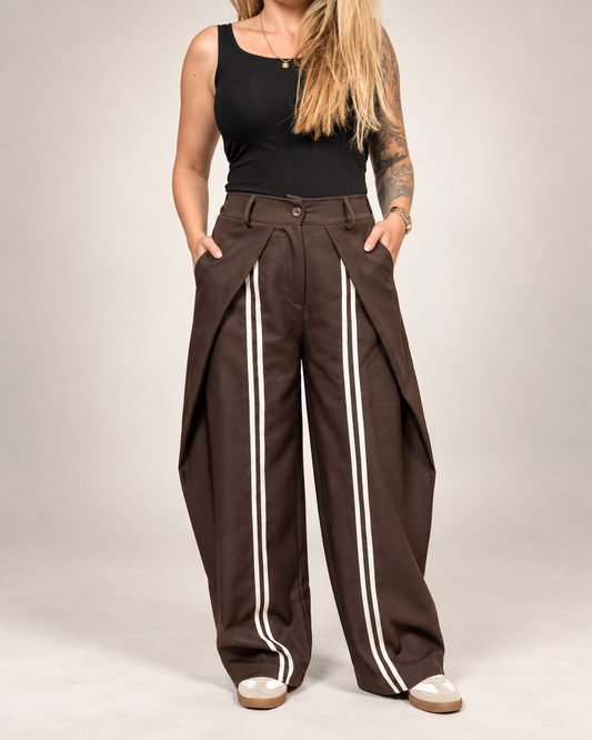 Barrel pantalon met witte strepen